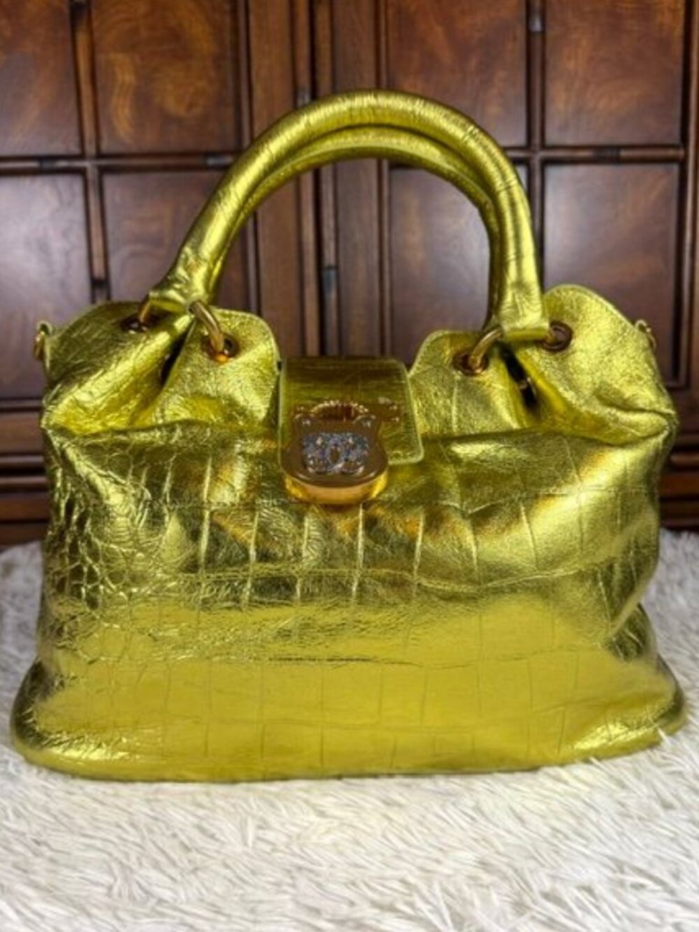 Sharif Citron Genuine Leather Croc Embossed Padlock Convertible Shape Hobo Tote - Picture 2 of 16